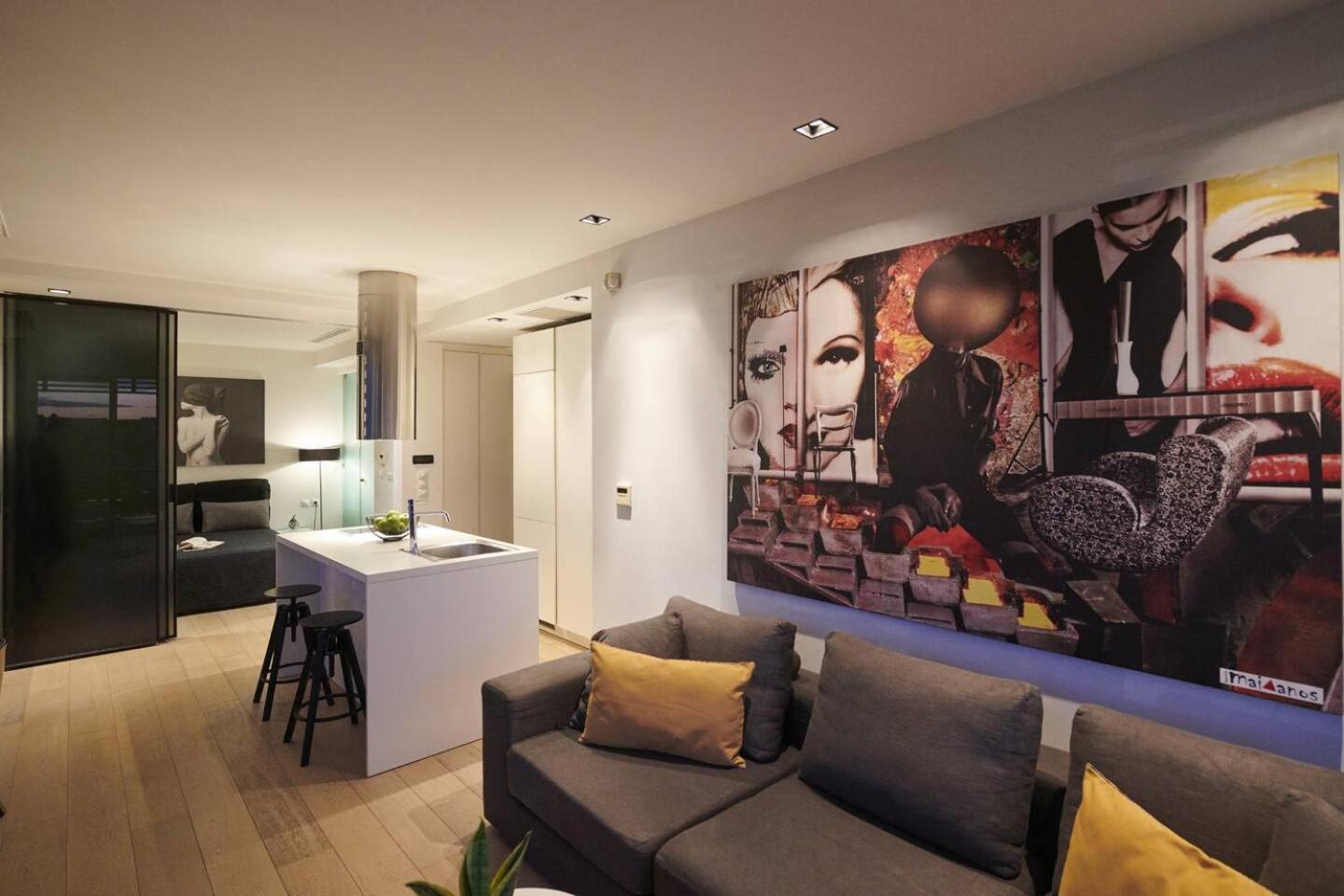 Ma Maison Nο 4, Downtown Loft , Short Walk To Acropolis, Ultra High Speed Internet 500 Mbps, Parking Upon Request, 1' From Metro Station 아테네 외부 사진
