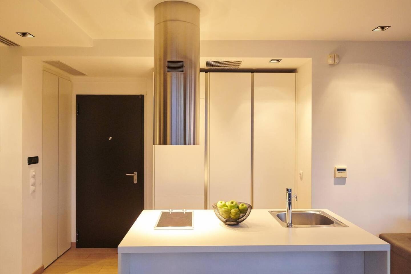 Ma Maison Nο 4, Downtown Loft , Short Walk To Acropolis, Ultra High Speed Internet 500 Mbps, Parking Upon Request, 1' From Metro Station 아테네 외부 사진