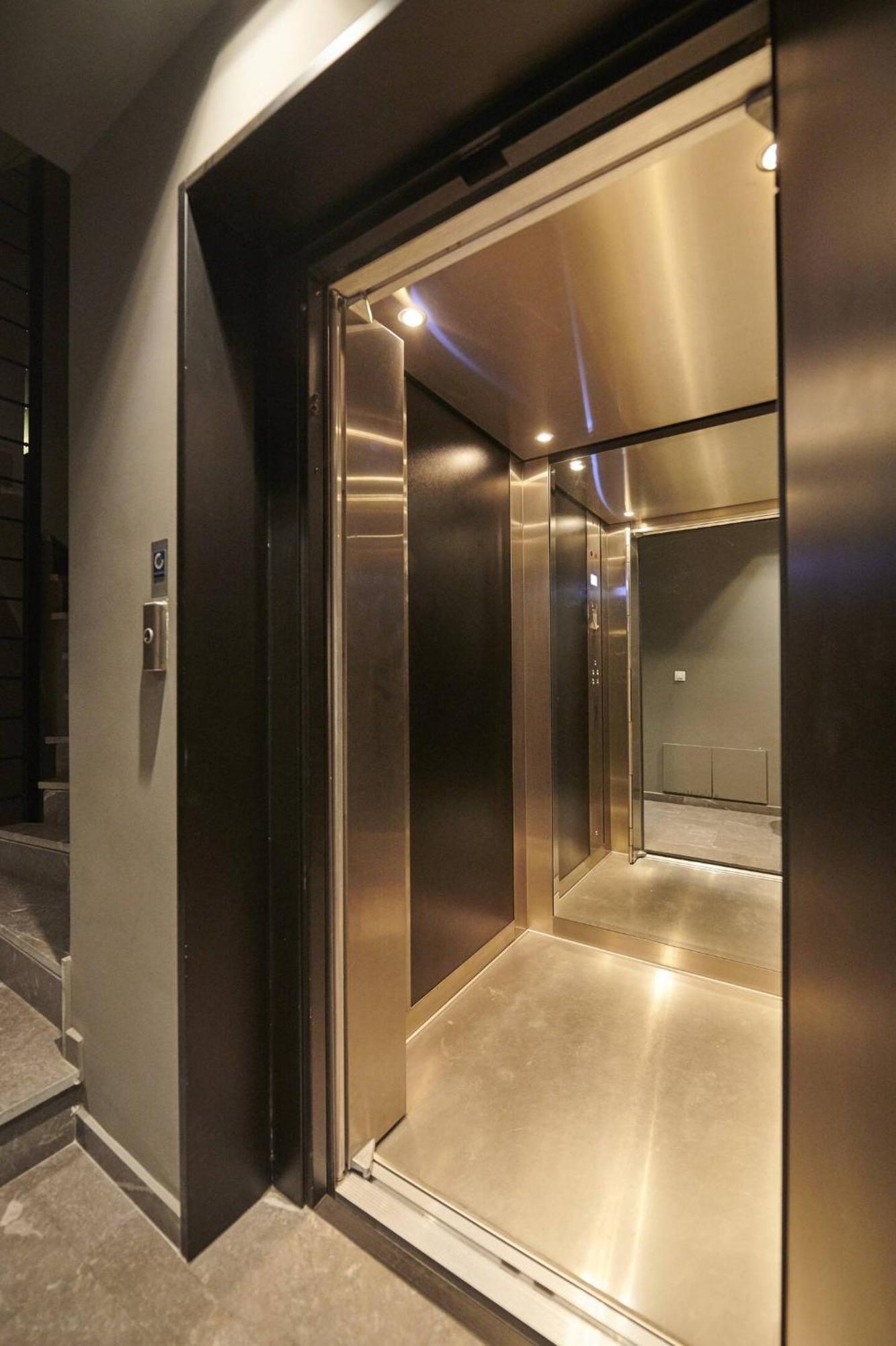 Ma Maison Nο 4, Downtown Loft , Short Walk To Acropolis, Ultra High Speed Internet 500 Mbps, Parking Upon Request, 1' From Metro Station 아테네 외부 사진